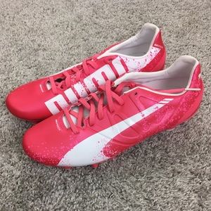 Pink Puma EvoSpeed 3.3 Soccer Cleats, women’s 8.5